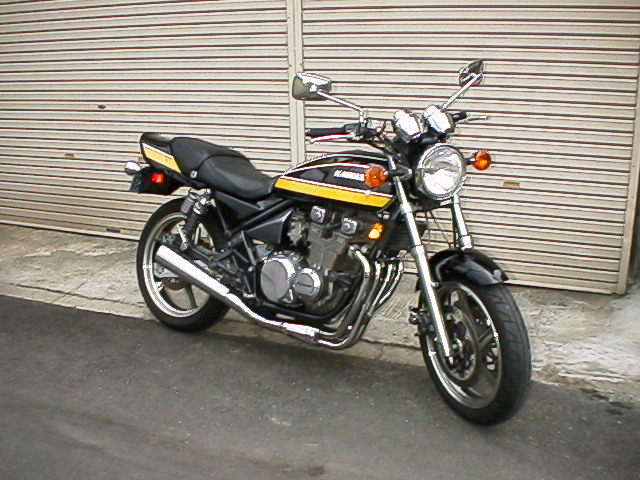Kawasaki ZEPHYR 550